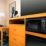 Fairfield Inn & Suites-Washington Dc